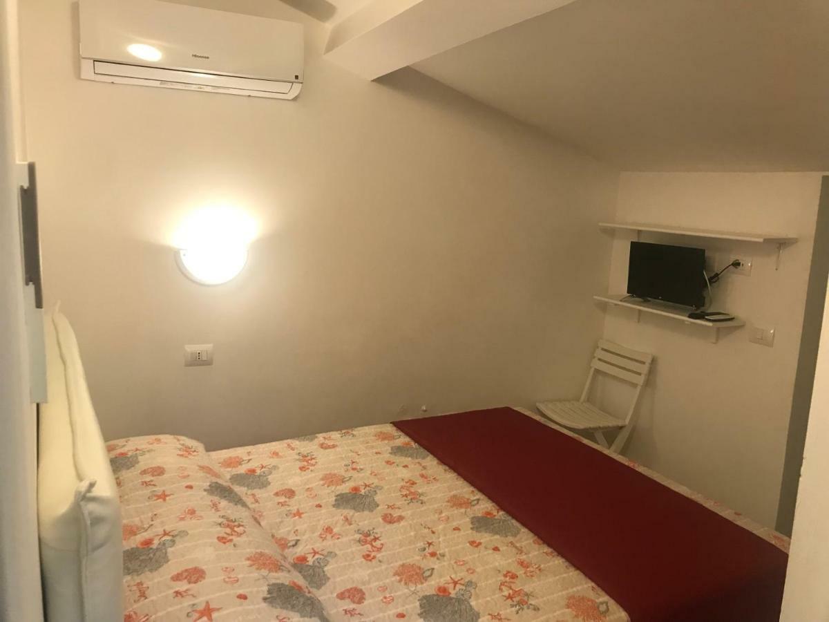 Guest House Montenegro 斯培西亚 外观 照片